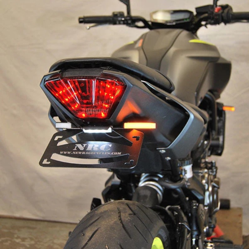 Bandeau LED 3en1 support de plaque NRC Yamaha MT-07 (2021+) 1