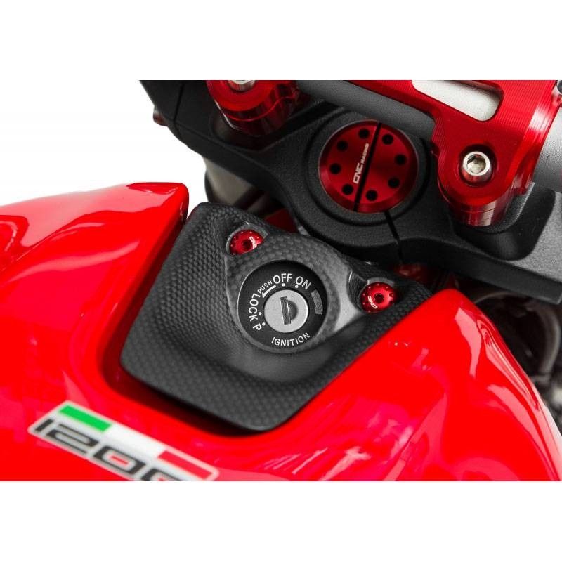 Cache neiman sur resevoir en carbone CNC Racing pour Ducati Monster