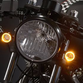 Eun Eulina clignotant moto Rétro Bullet Grille Moto Clignotants LED Feu De  Frein Coquille En Métal Clignotant Pour Ha-rl-ey Ya-ma-ha Ducati Avril