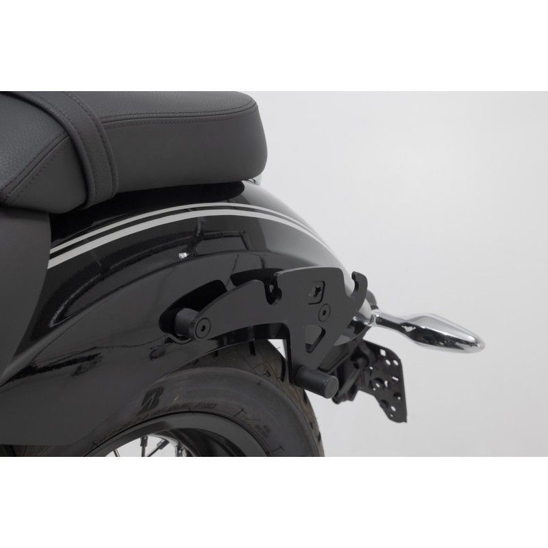 Support latéral SLH pour valises LH1 SW Motech pour BMW R18 1